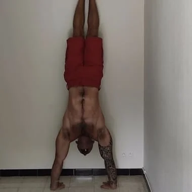 Record du monde handstand push ups d&rsquo;affilé !