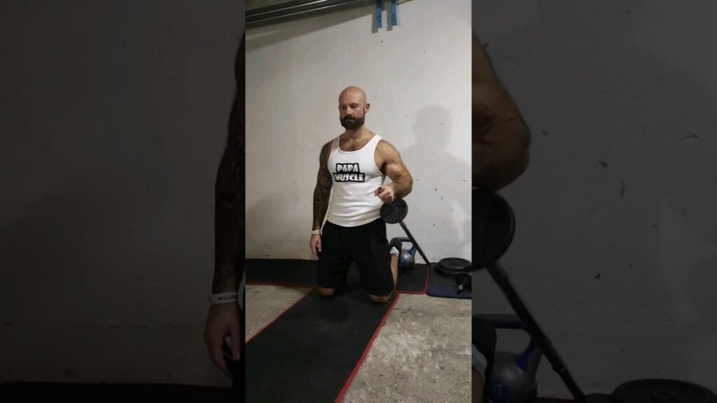 Curl biceps prise marteau à genou landmine (kneeling landmine hammer curl)