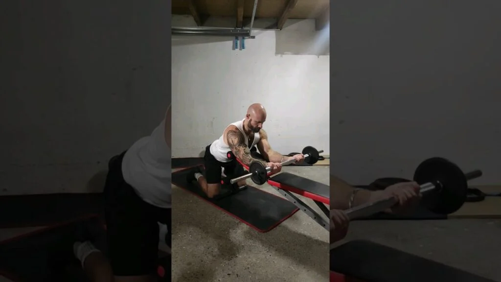 Curl pupitre barre (barbell preacher curl)