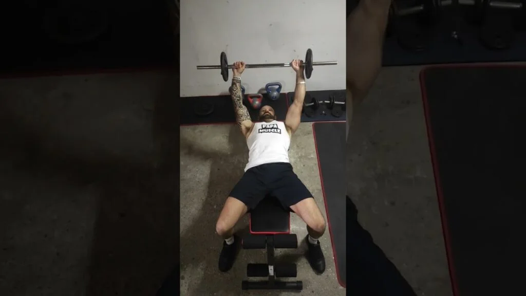 pull over couché barre (lying barbell pullover)