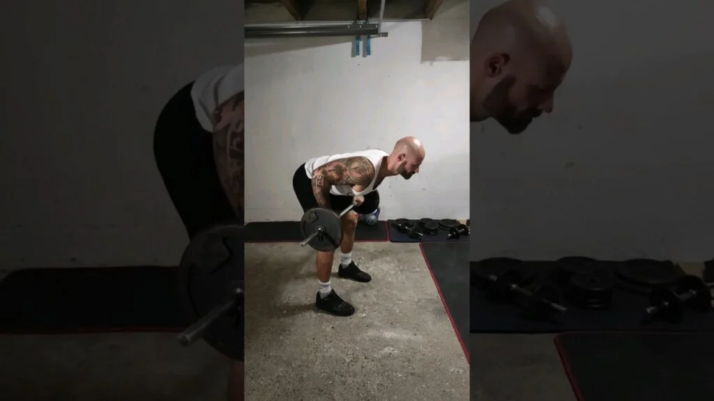 Rowing buste penché barre pronation (overhand barbell bent over row)