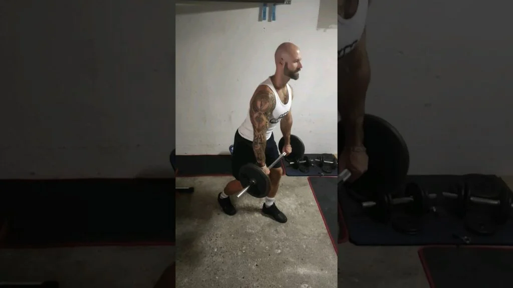 Soulevé de terre pied décalé barre (barbell staggered deadlift)