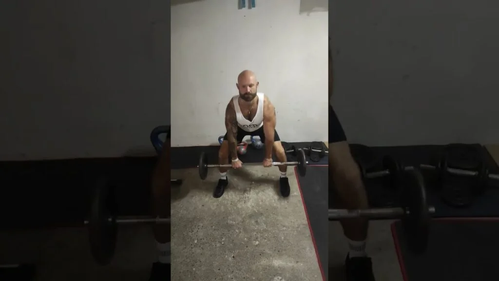 Soulevé de terre sumo barre (barbell sumo deadlift)