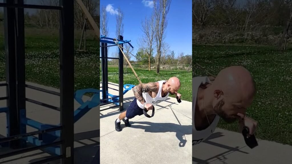 Pompe inclinée TRX (TRX incline push-up)