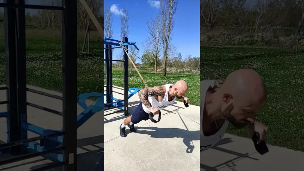 Pompe inclinée TRX (TRX incline push-up)