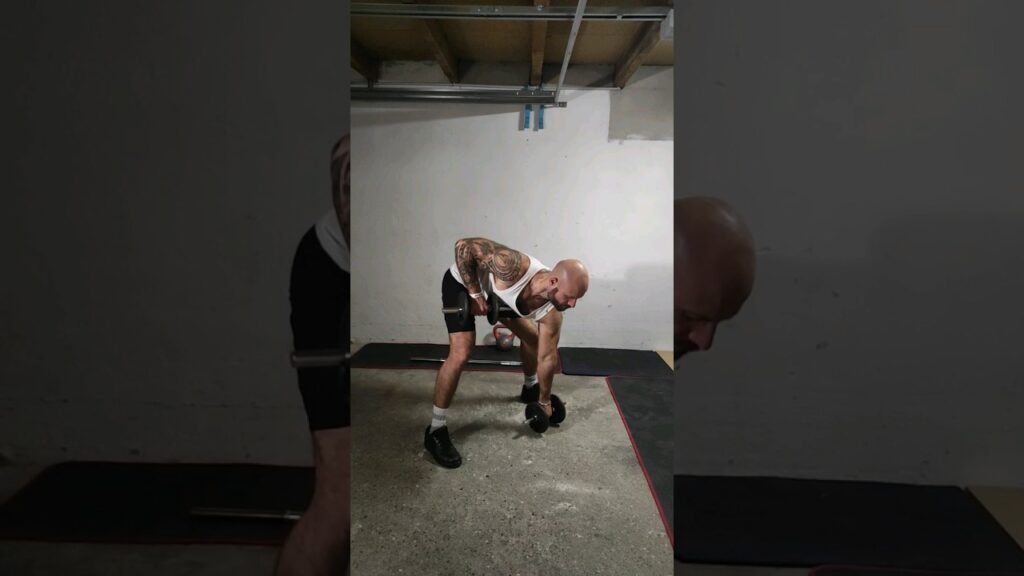 Rowing Pendlay haltère pronation alterné (alternating overhand dumbbell Pendlay row)