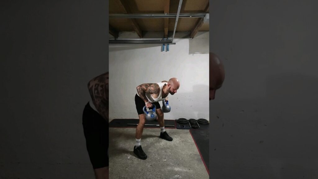 Rowing Pendlay kettlebell pronation (overhand kettlebell Pendlay row)