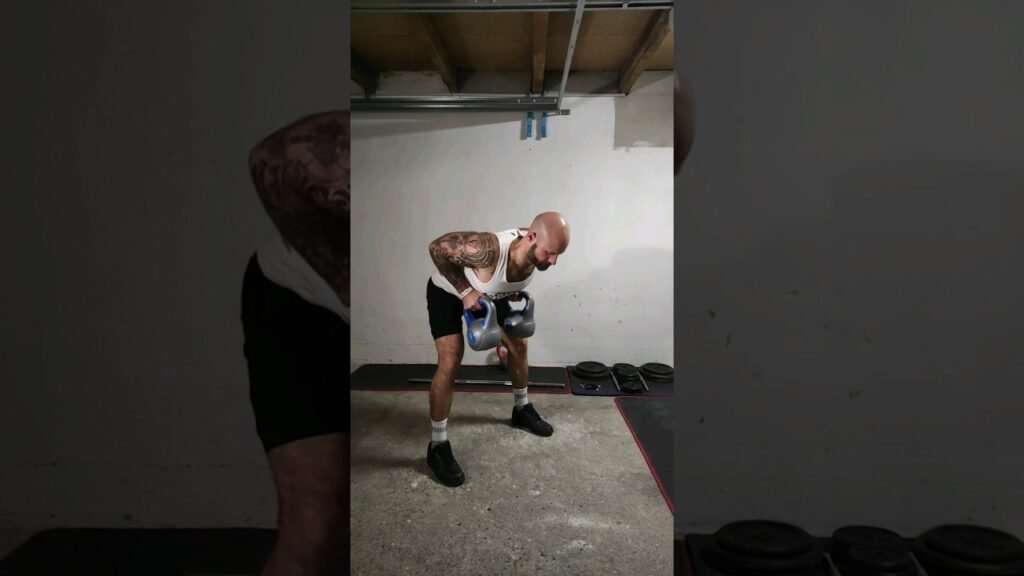 Rowing Pendlay kettlebell prise neutre (neutral grip kettlebell Pendlay row)