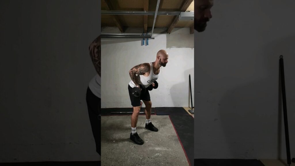 Rowing Yates haltère supination (underhand dumbbell Yates row)