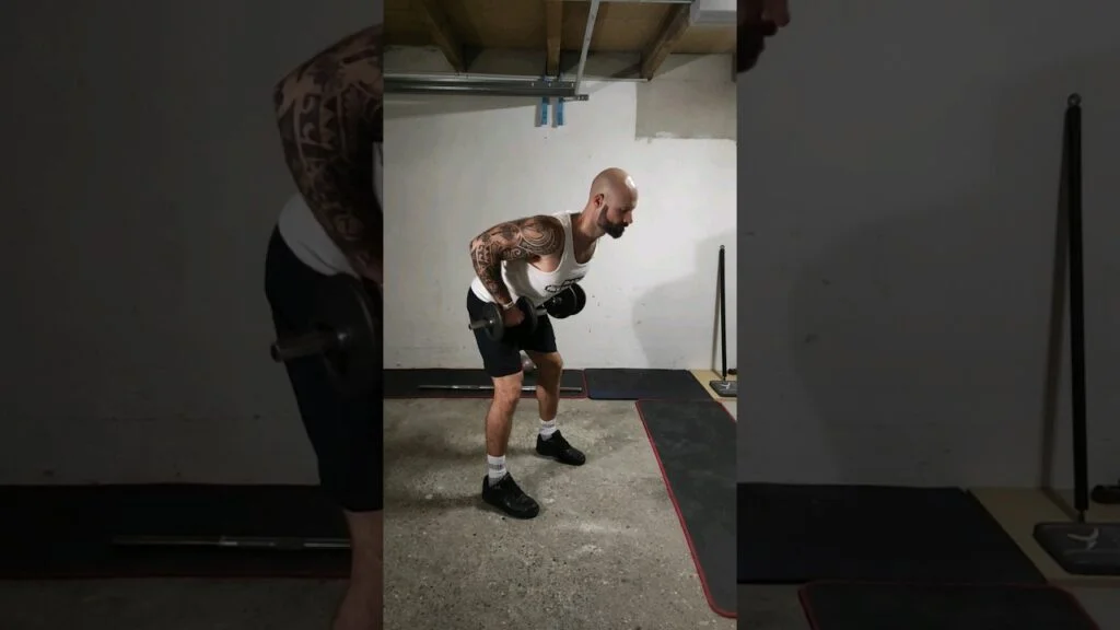 Rowing Yates haltère pronation (overhand dumbbell Yates row)