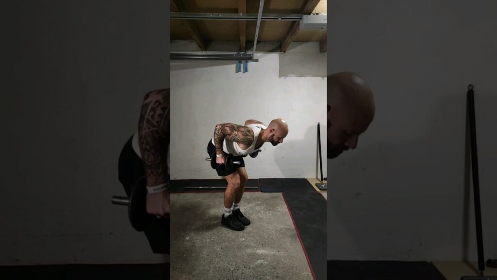Rowing buste penché haltère prise neutre (neutral grip dumbbell bent over row)