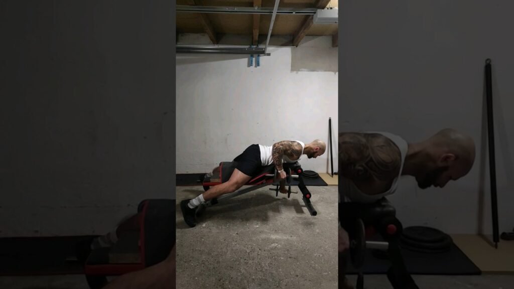 Rowing couché haltère prise neutre alterné (alternating neutral grip dumbbell seal row)