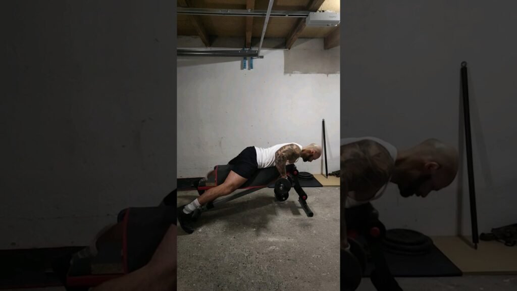 Rowing couché haltère pronation alterné (alternating overhand dumbbell seal row)