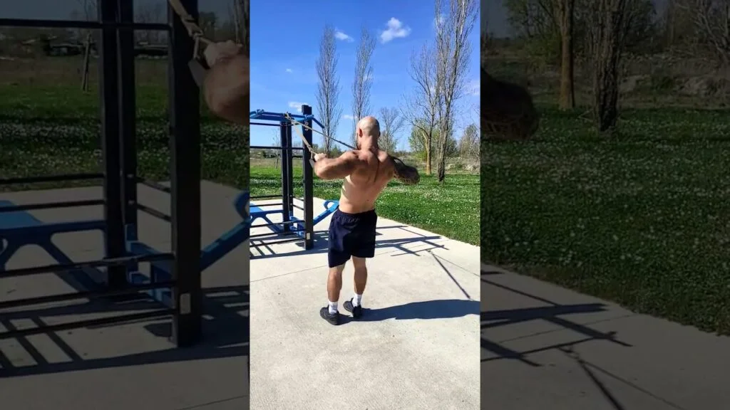 Rowing inversé TRX pronation (TRX overhand inverted row)