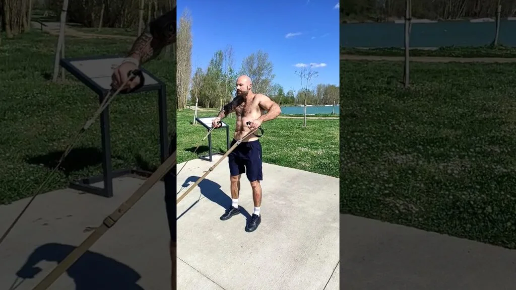 Shrugs avec TRX (TRX shrugs)