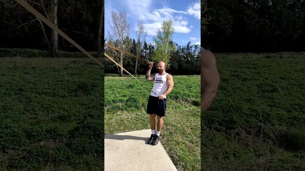 Curl preacher inversé TRX alterné (alternating TRX reverse preacher curl)