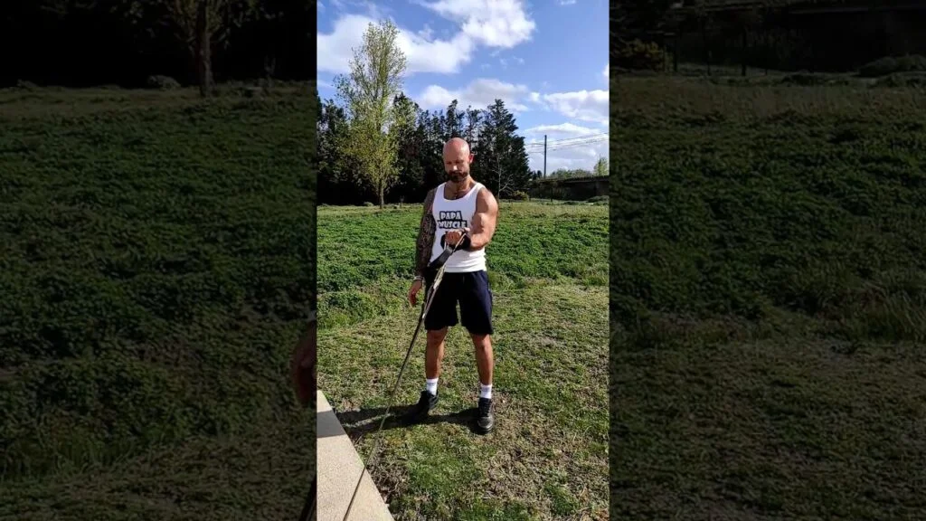 Flexion poignet TRX à un bras (one arm TRX wrist curl)