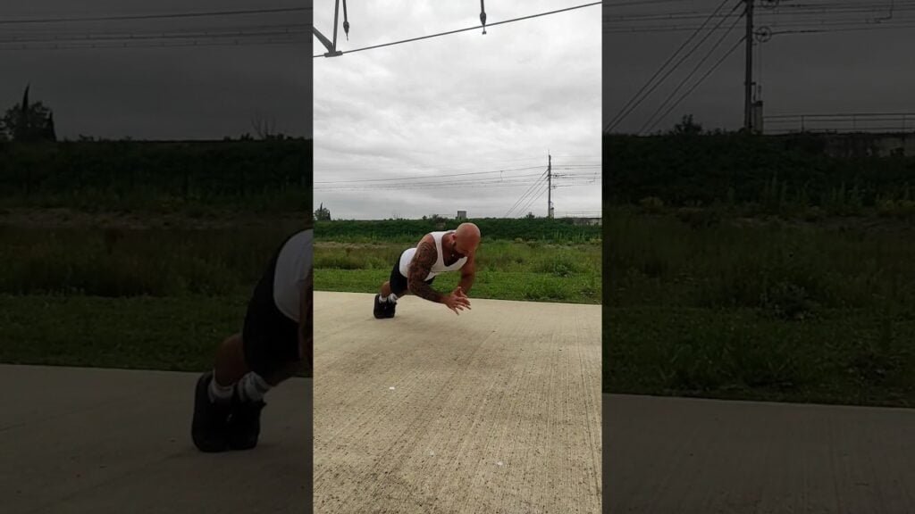 Pompe claquée (clapping push-up)