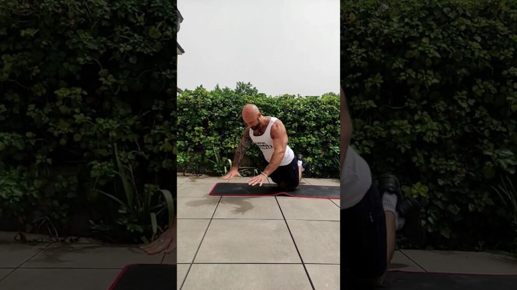 Pompe Ă genou explosive (kneeling explosive push-up)