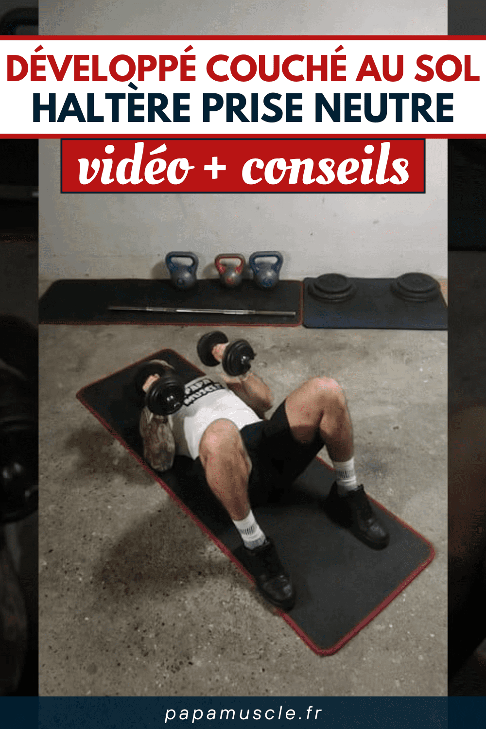 développé couché au sol haltère prise neutre