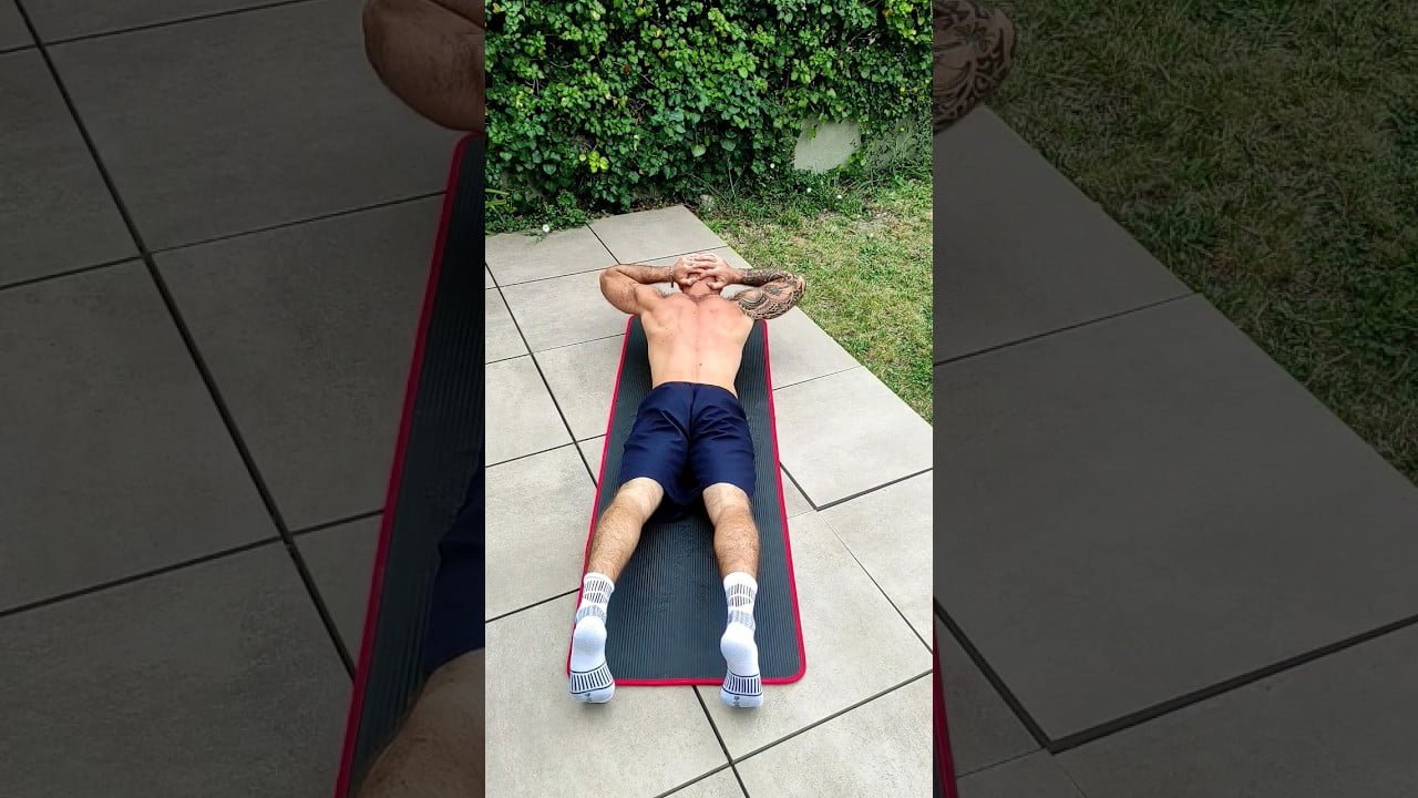 Extension lombaire au sol (lying back extension) [VIDÉO] | Papa Muscle