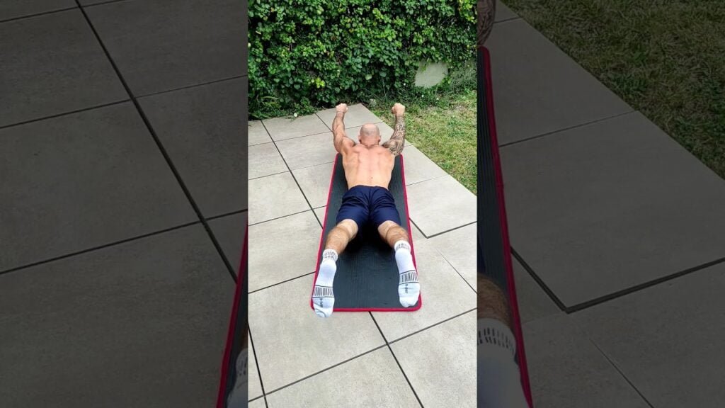 Superman (exercice pour lombaire)