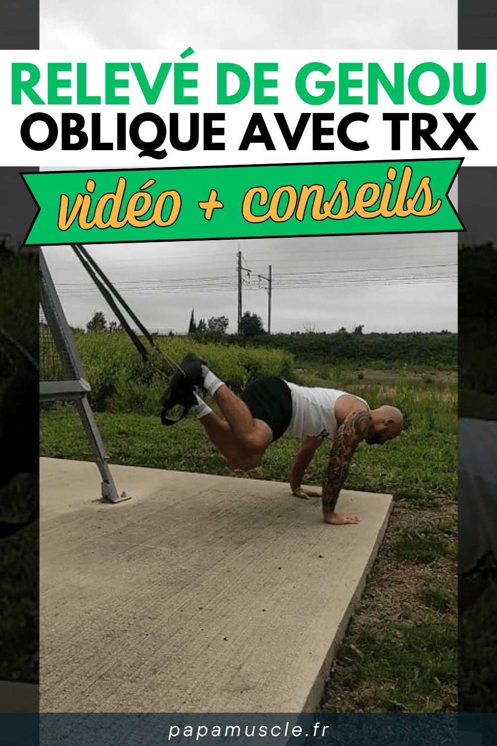 relevé de genou oblique TRX