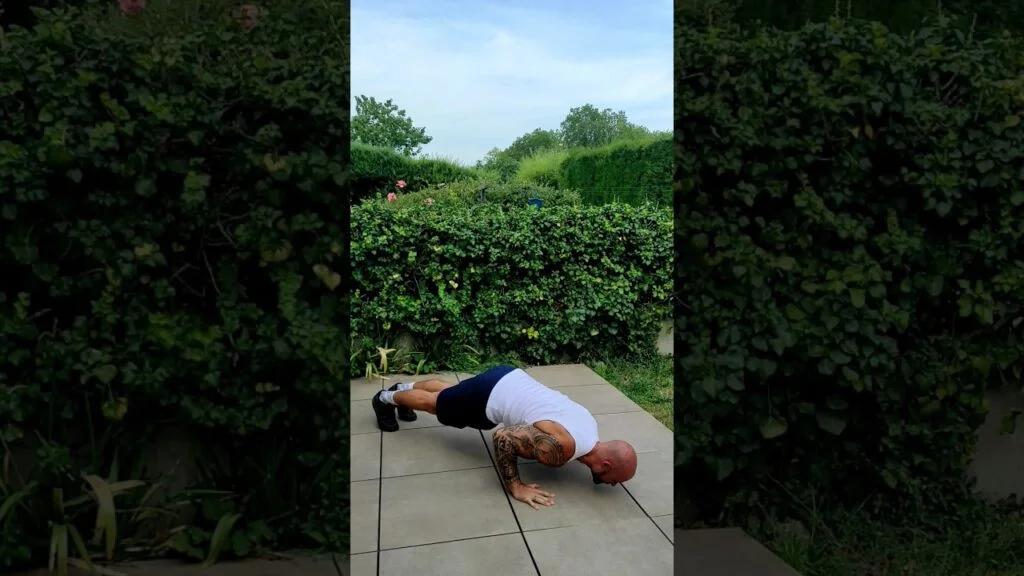 Pompe indienne (hindu push-up)